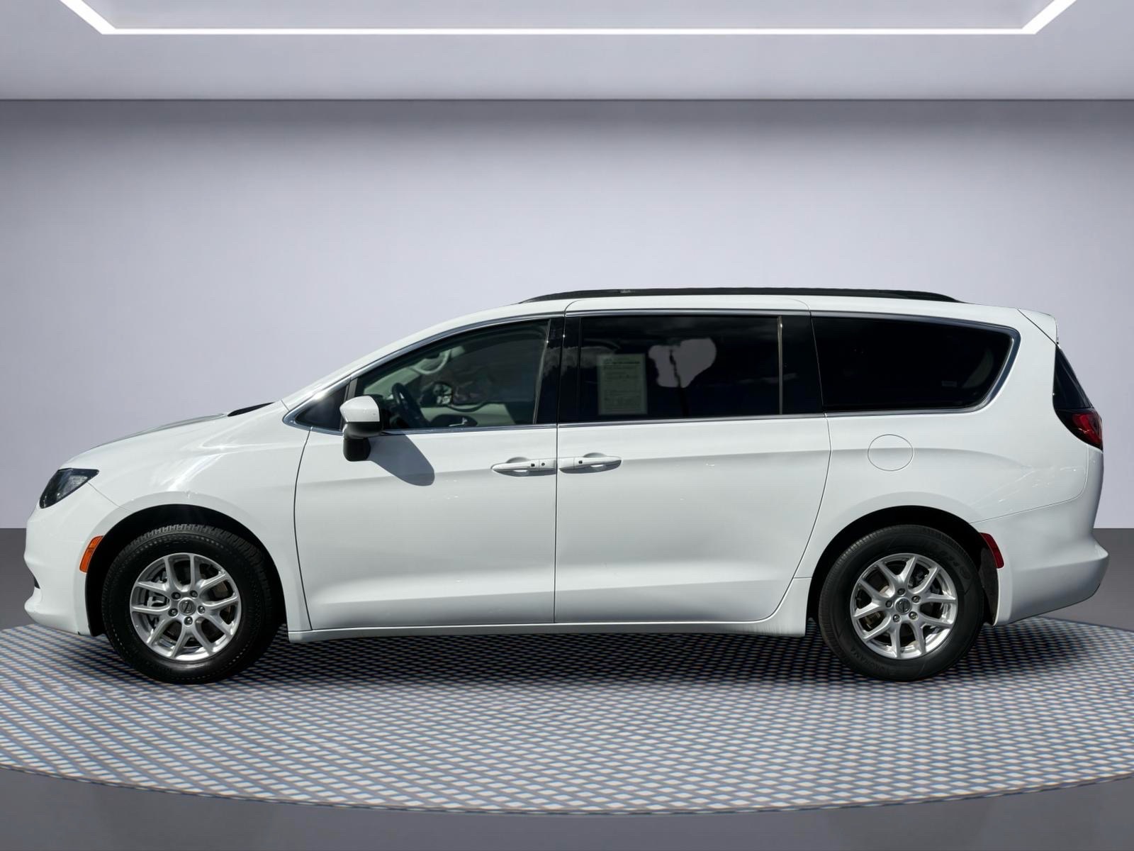 Used 2021 Chrysler Voyager LXi Van Passenger Van