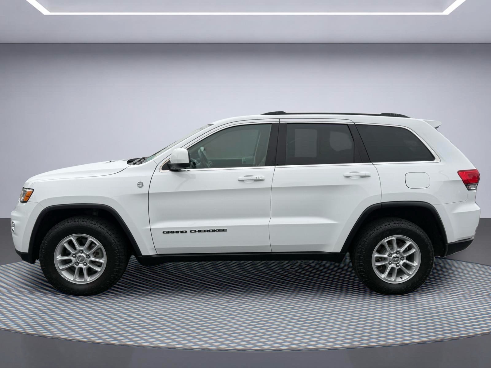 Used 2018 Jeep Grand Cherokee Laredo E SUV
