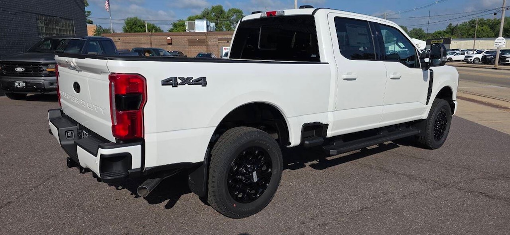 New 2026 Ford F-250 Super Duty Lariat 4x4 4dr Crew Cab 6.8 ft. SB Pickup Pickup Truck