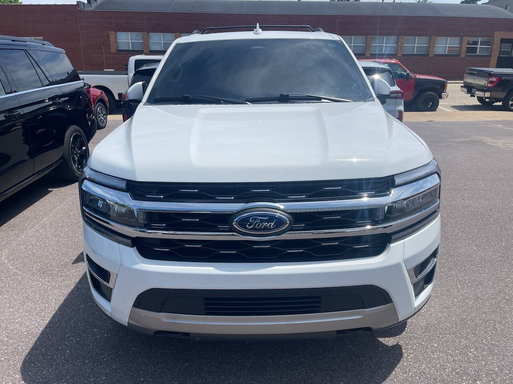 Used 2024 Ford Expedition Limited 4x4 4dr SUV SUV