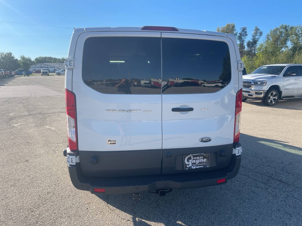 Used 2017 Ford Transit 350 XLT 3dr LWB Low Roof Passenger Van w/Sliding S Full-Size