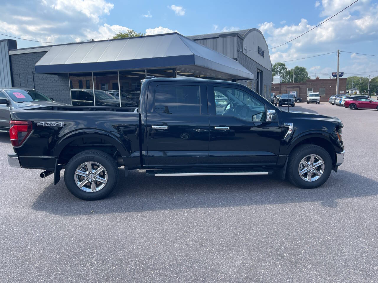 Used 2024 Ford F-150 XLT 4x4 4dr Supercrew 5.5 ft. SB Pickup Truck