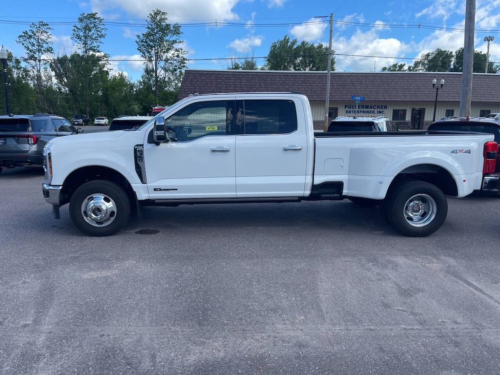 Used 2024 Ford F-350 Super Duty King Ranch 4x4 4dr Crew Cab 8 ft. LB DRW Pickup Pickup Truck