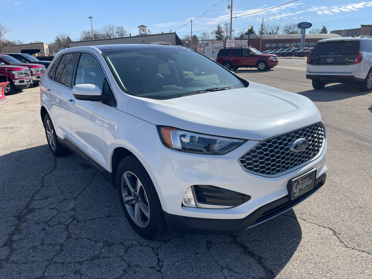 Used 2024 Ford Edge SEL AWD 4dr SUV SUV
