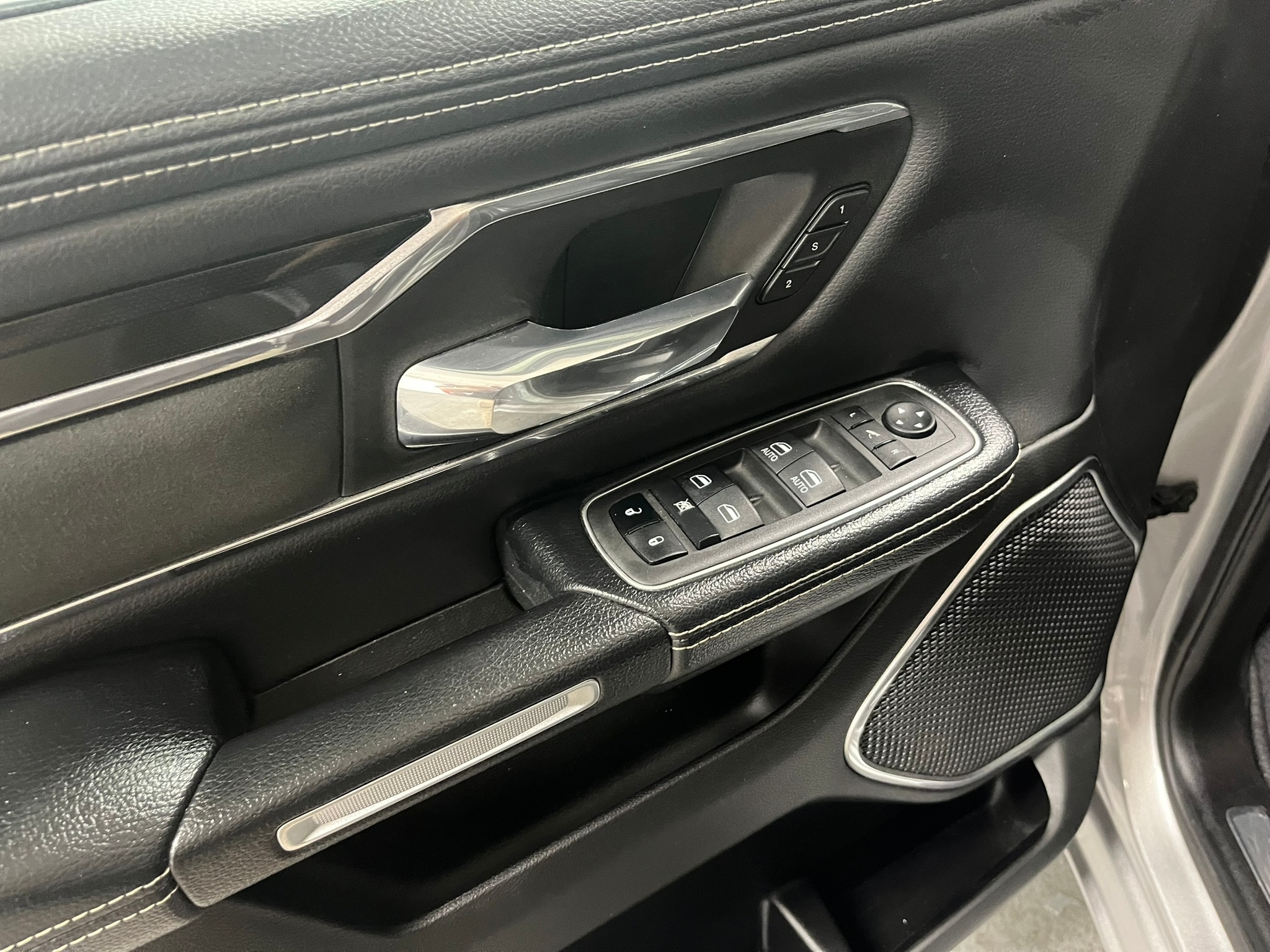 2022 RAM Ram 1500 Pickup Laramie - Photo 15