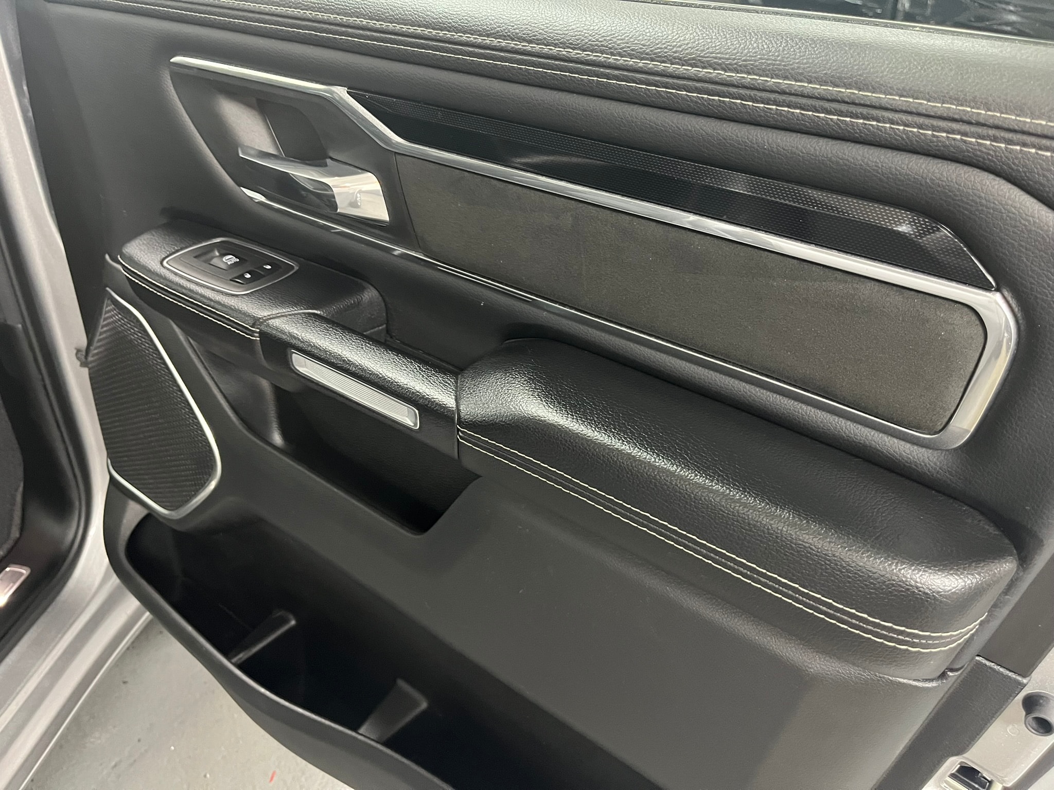 2022 RAM Ram 1500 Pickup Laramie - Photo 23
