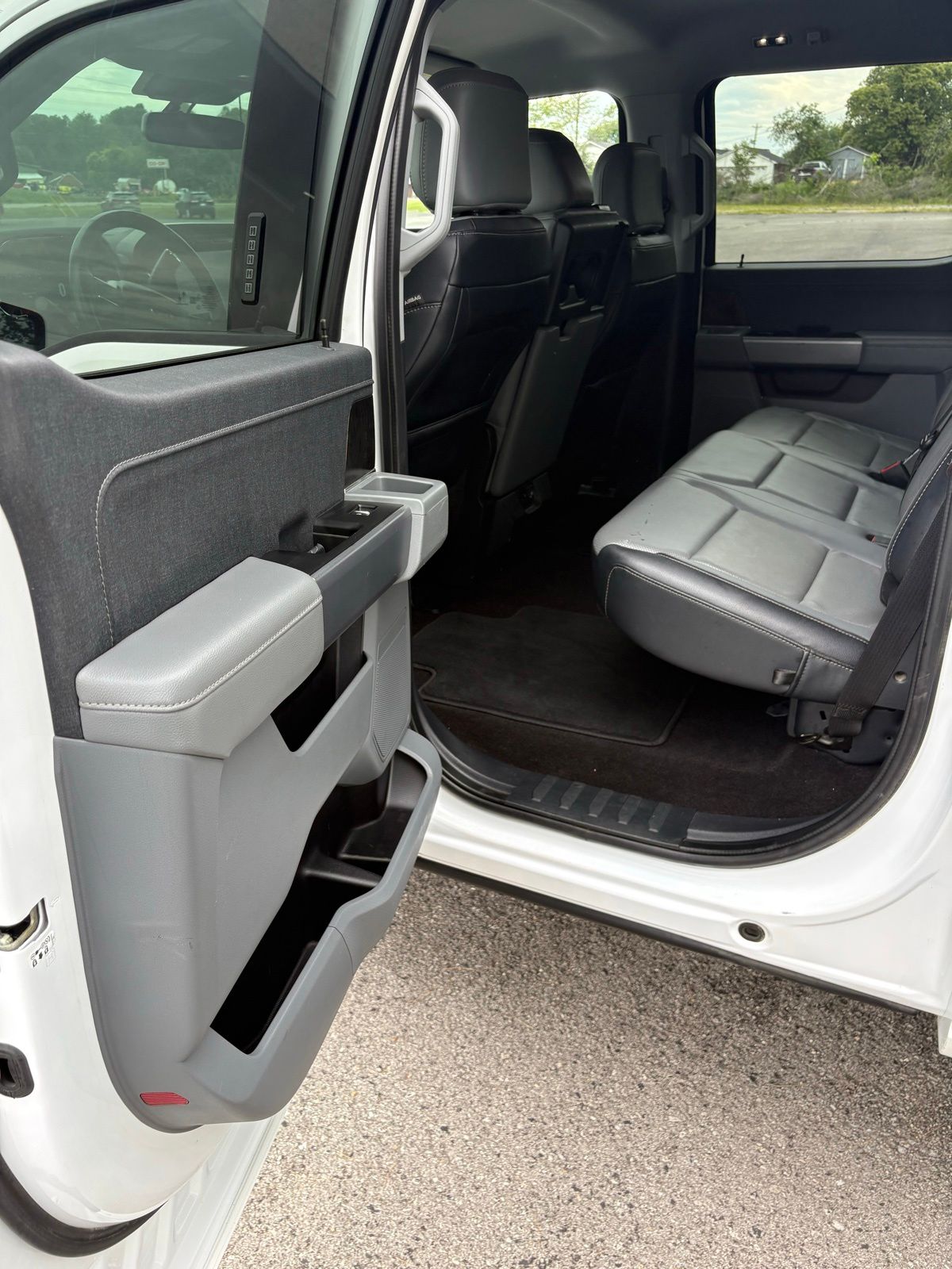 2022 Ford F-150 Lariat - Photo 16