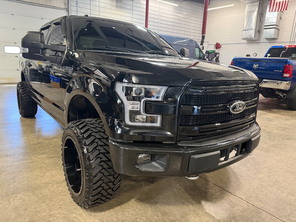 Used 2017 Ford F-150 XLT Crew Cab 4x4 PICKUP