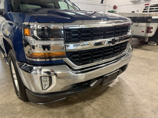 Used 2017 Chevrolet Silverado 1500 LT Crew Cab 4x4 PICKUP