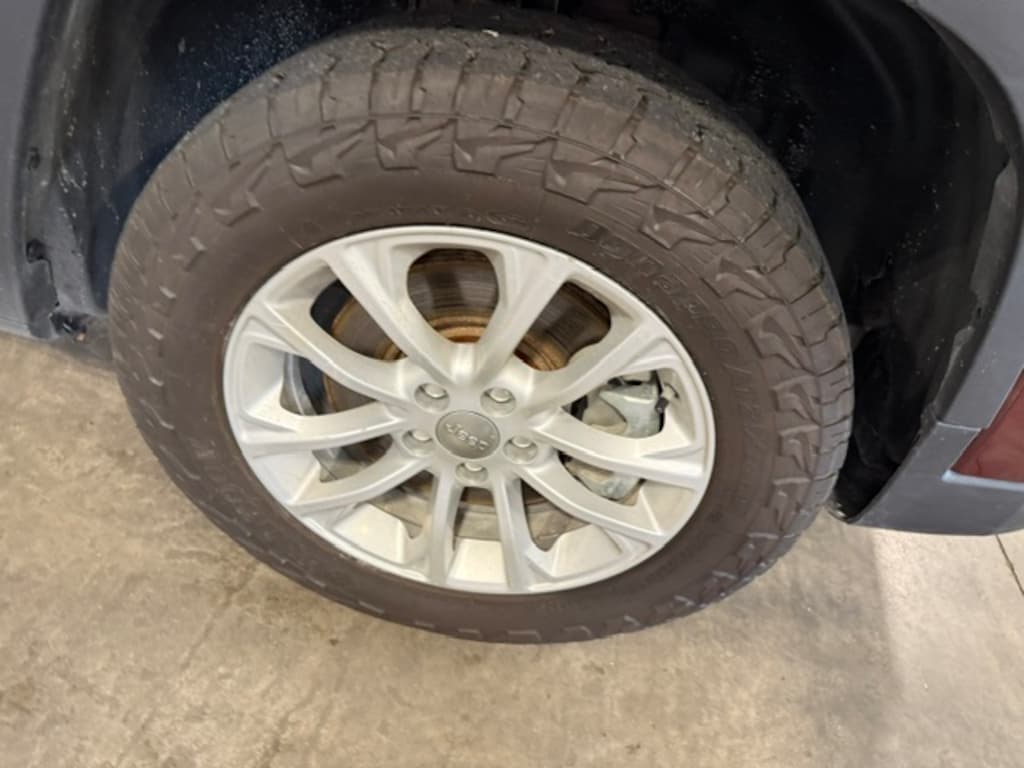Used 2019 Jeep Cherokee Latitude RHD Right Hand Drive 4x4 WAGON
