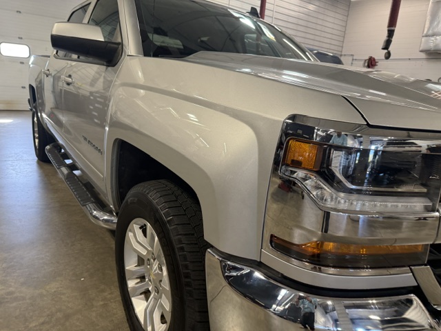 Used 2017 Chevrolet Silverado 1500 LT Crew Cab 4x4 PICKUP