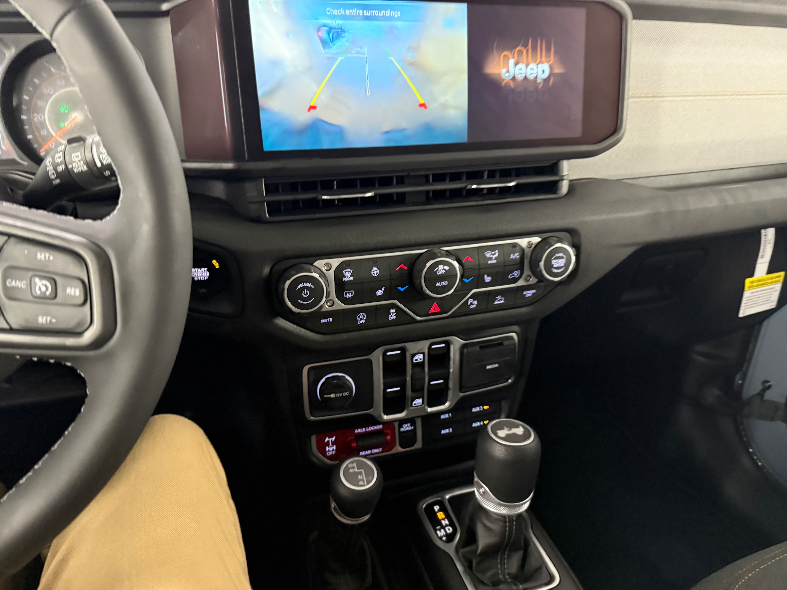 2026 Jeep Wrangler 4-Door Willys - Photo 37
