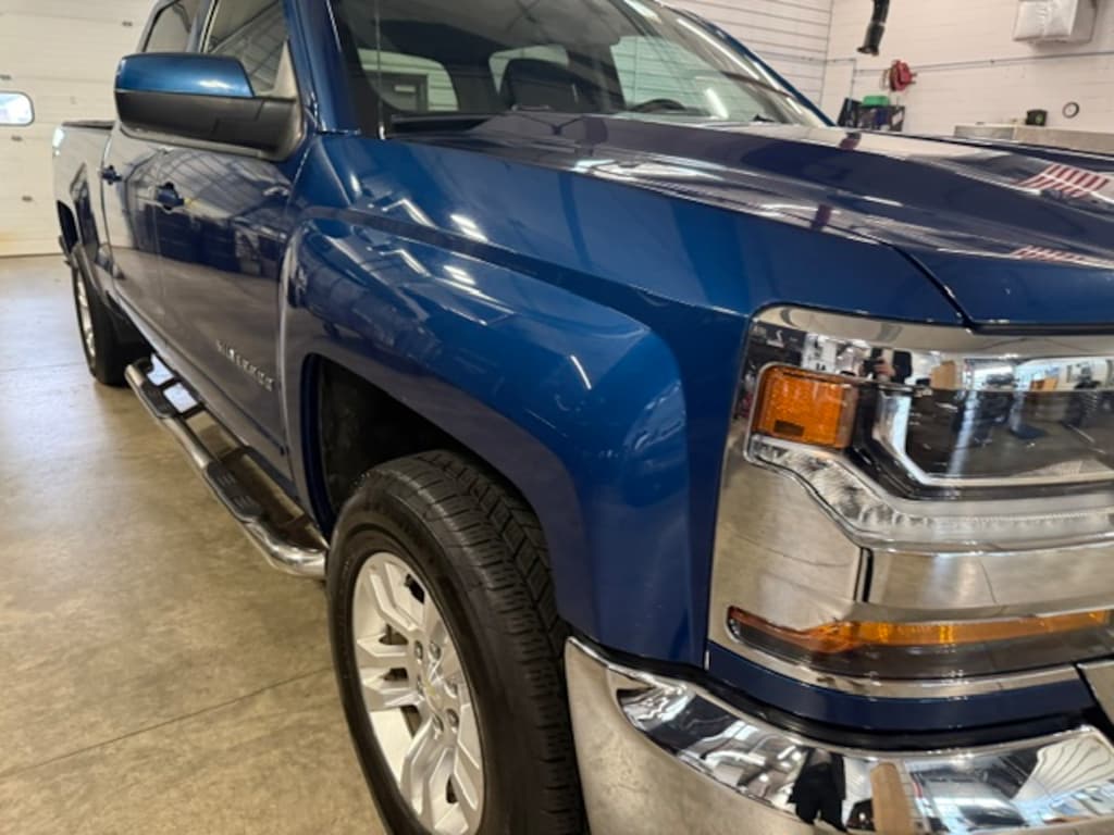 Used 2017 Chevrolet Silverado 1500 LT Crew Cab 4x4 PICKUP