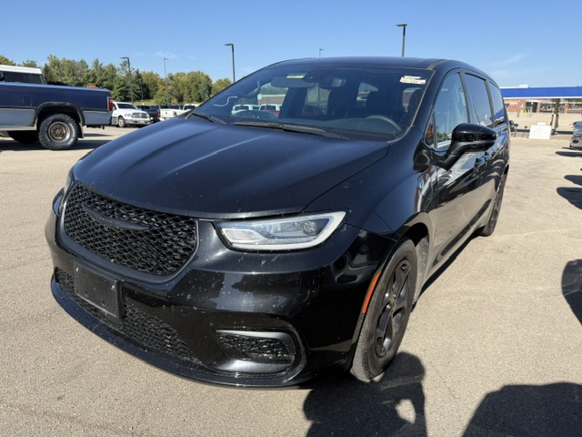 Used 2023 Chrysler Pacifica Hybrid Touring L VAN PASSENGE