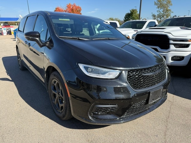 2023 Chrysler Pacifica Hybrid Touring L