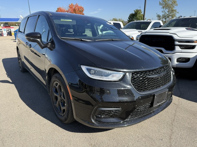 Used 2023 Chrysler Pacifica Hybrid Touring L VAN PASSENGE