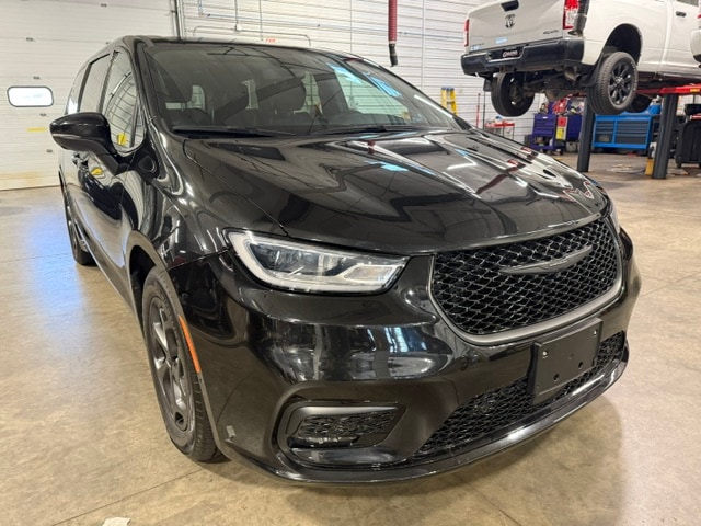 2023 Chrysler Pacifica Hybrid