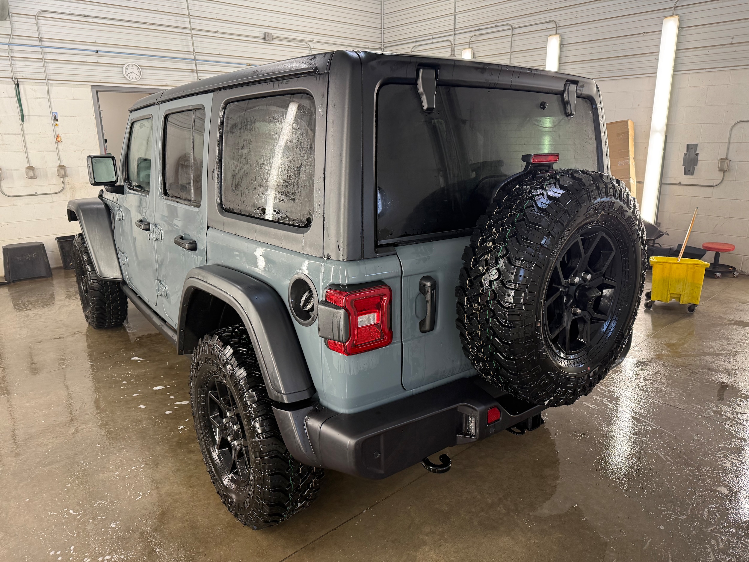 2026 Jeep Wrangler 4-Door Willys - Photo 18