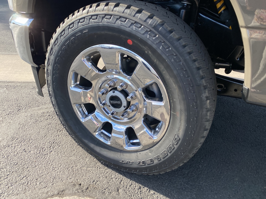 New 2027 Ford Super Duty F-350® Lariat® Truck Crew Cab