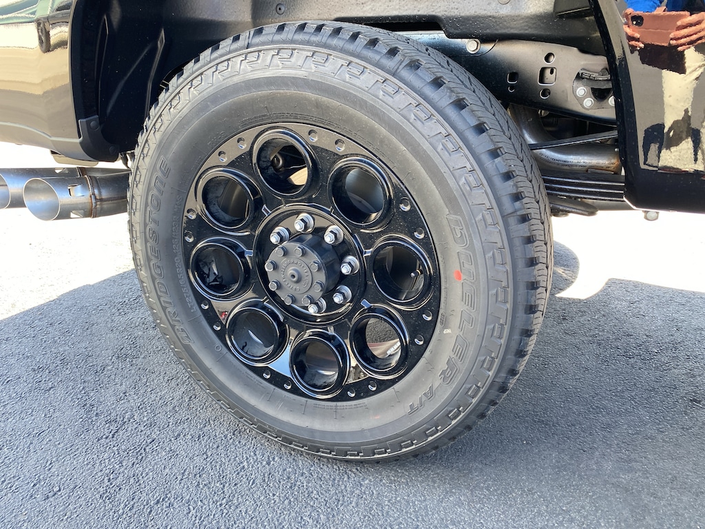 New 2027 Ford Super Duty F-350® Lariat® Truck Crew Cab