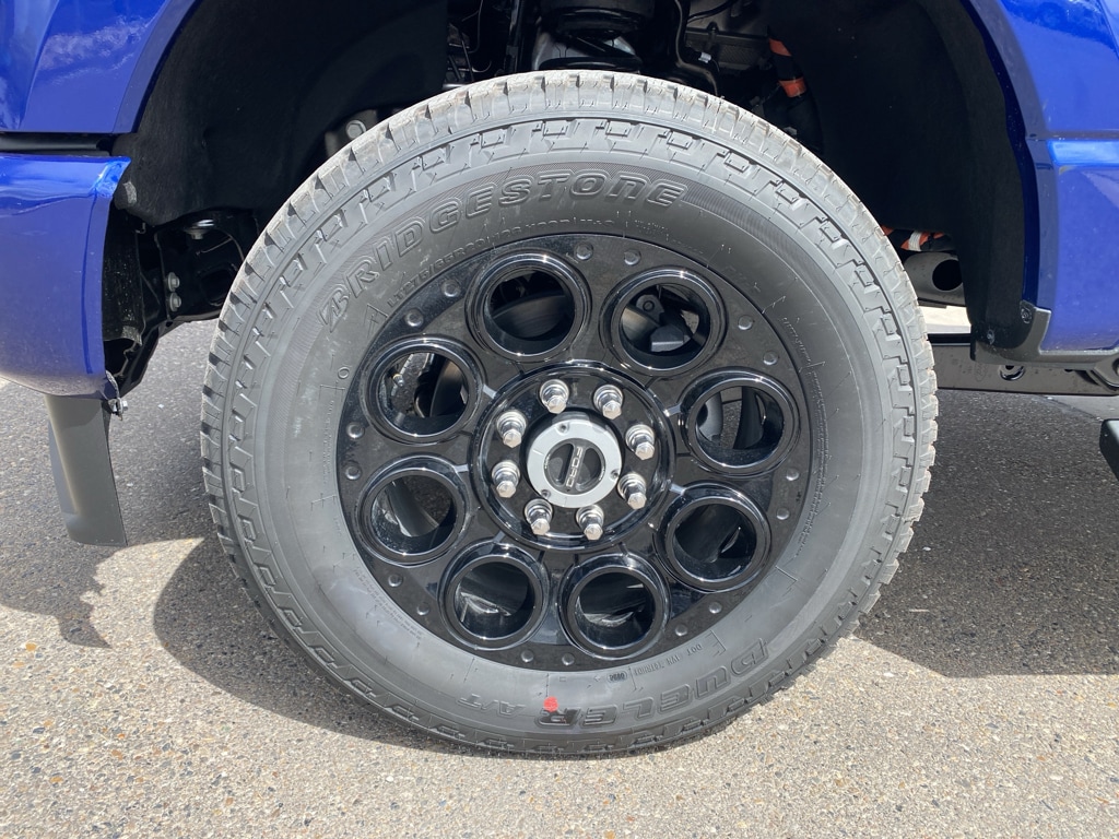 New 2026 Ford Super Duty F-350® XLT Truck Crew Cab