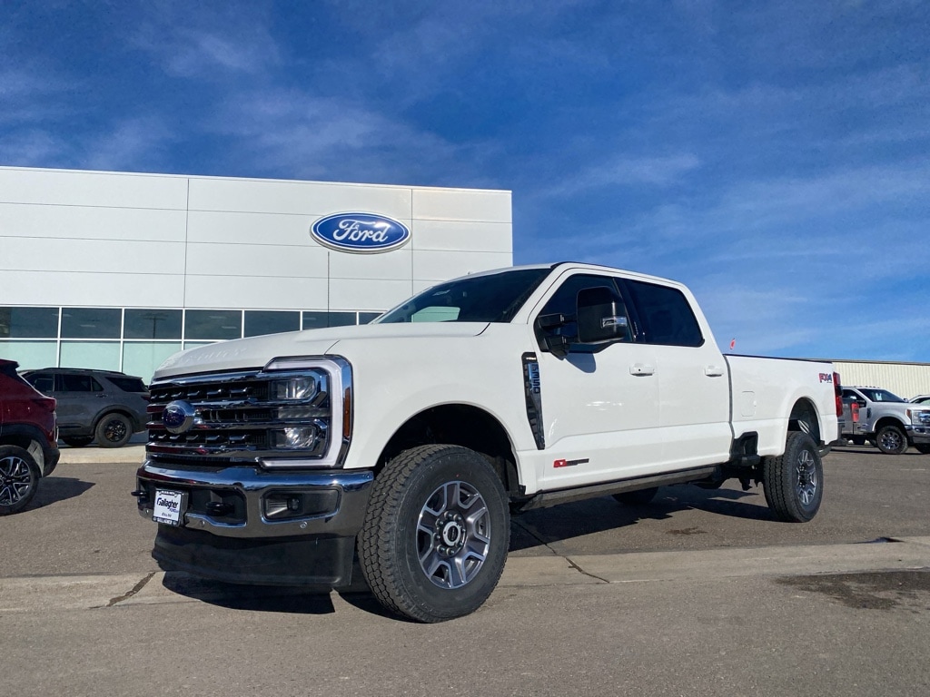New 2026 Ford Super Duty F-350® Lariat® Truck Crew Cab