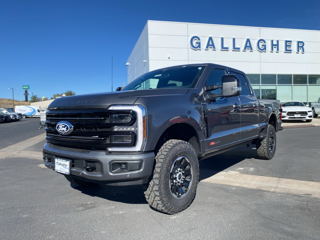 New 2027 Ford Super Duty F-250® Platinum® Truck Crew Cab