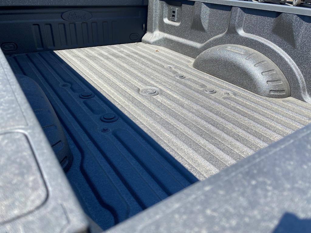 New 2027 Ford Super Duty F-350® Lariat® Truck Crew Cab