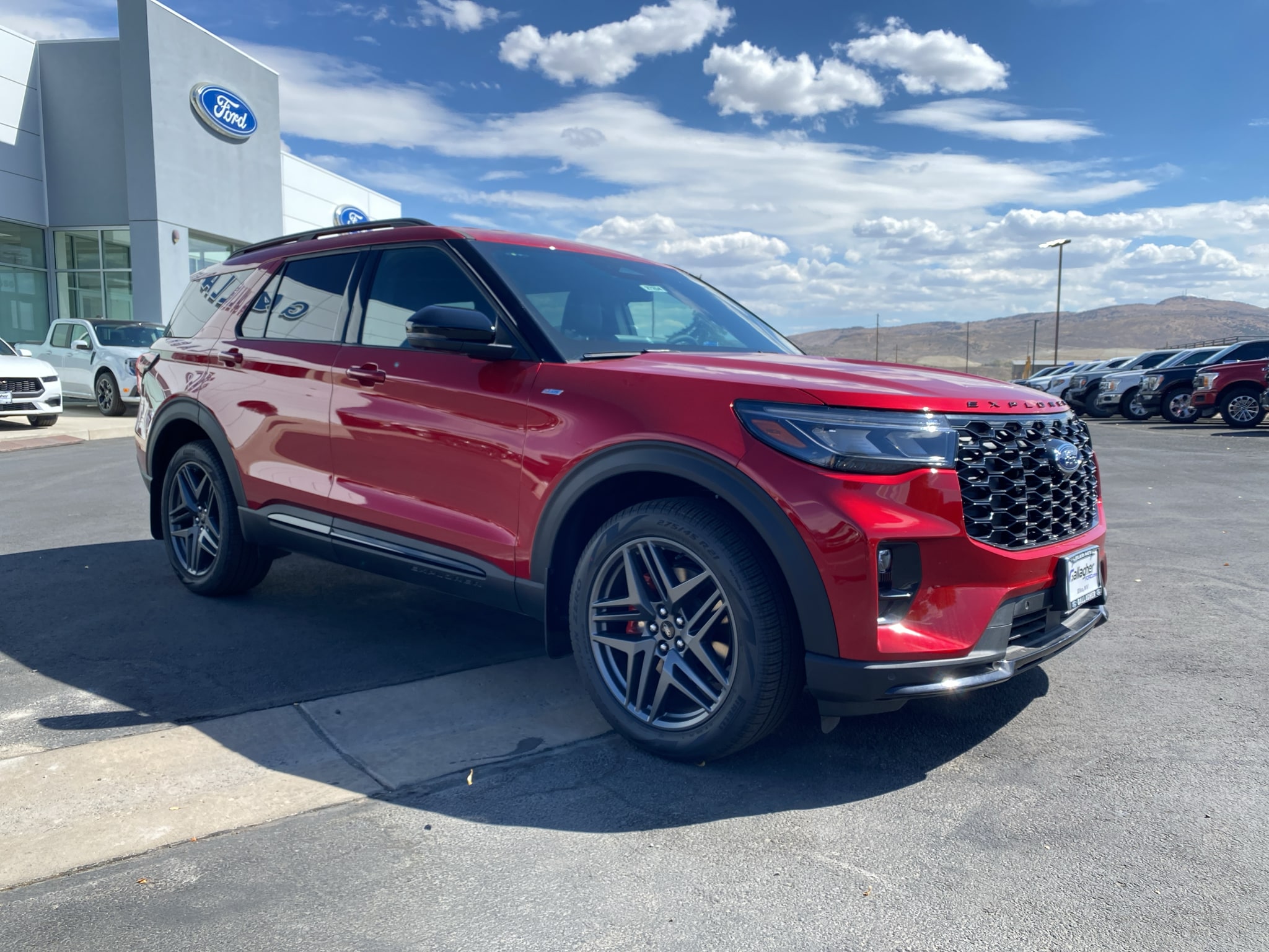 2026 Ford Explorer ST-Line - Photo 16