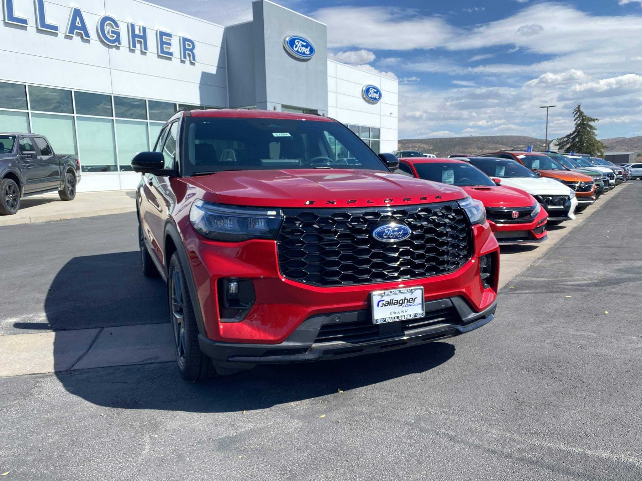 2026 Ford Explorer ST-Line - Photo 15