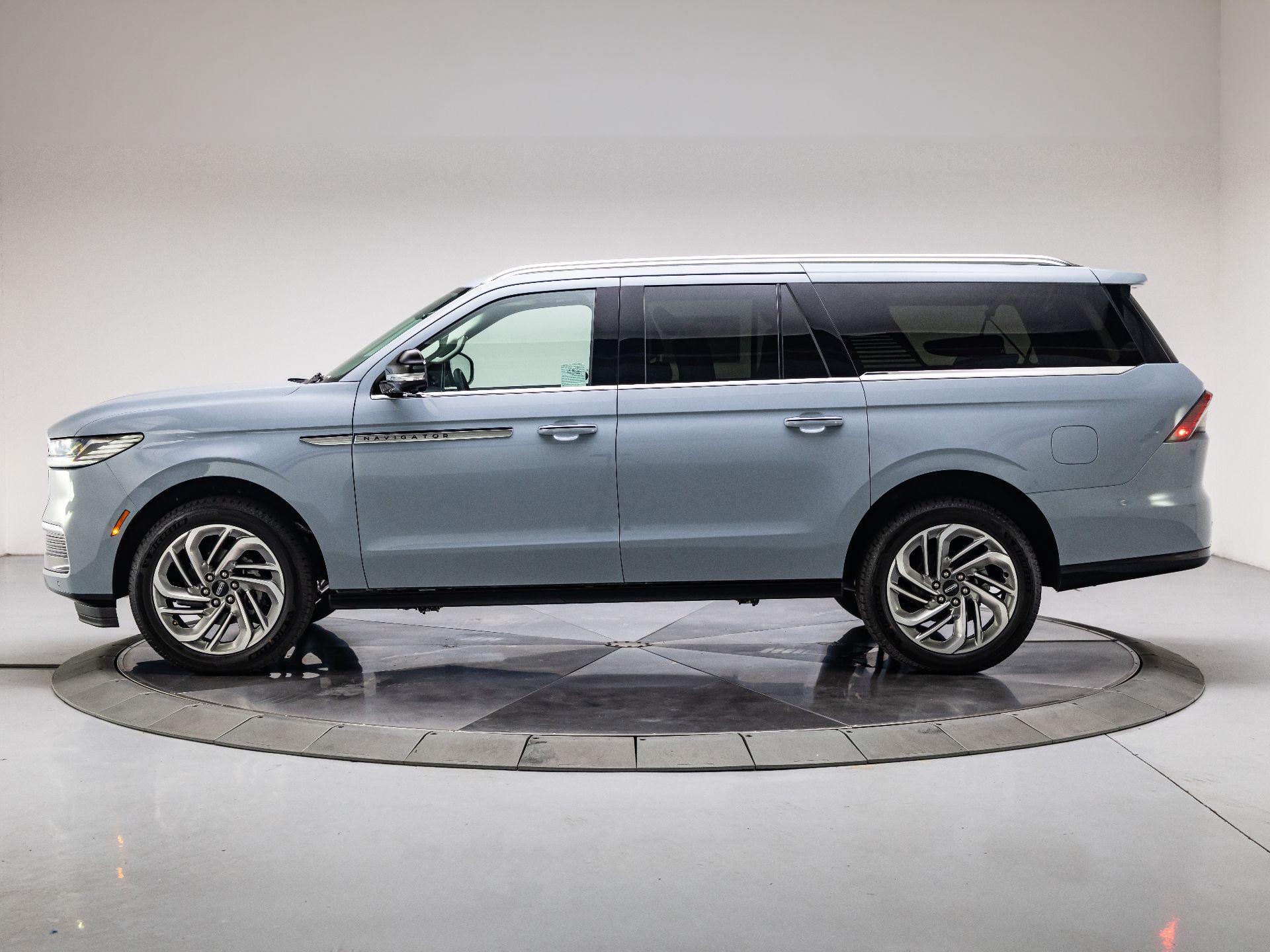 New 2027 Lincoln Navigator Reserve L Sport Utility
