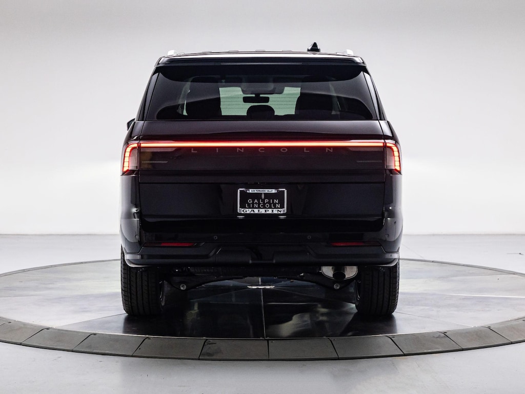 New 2027 Lincoln Navigator Premiere Sport Utility