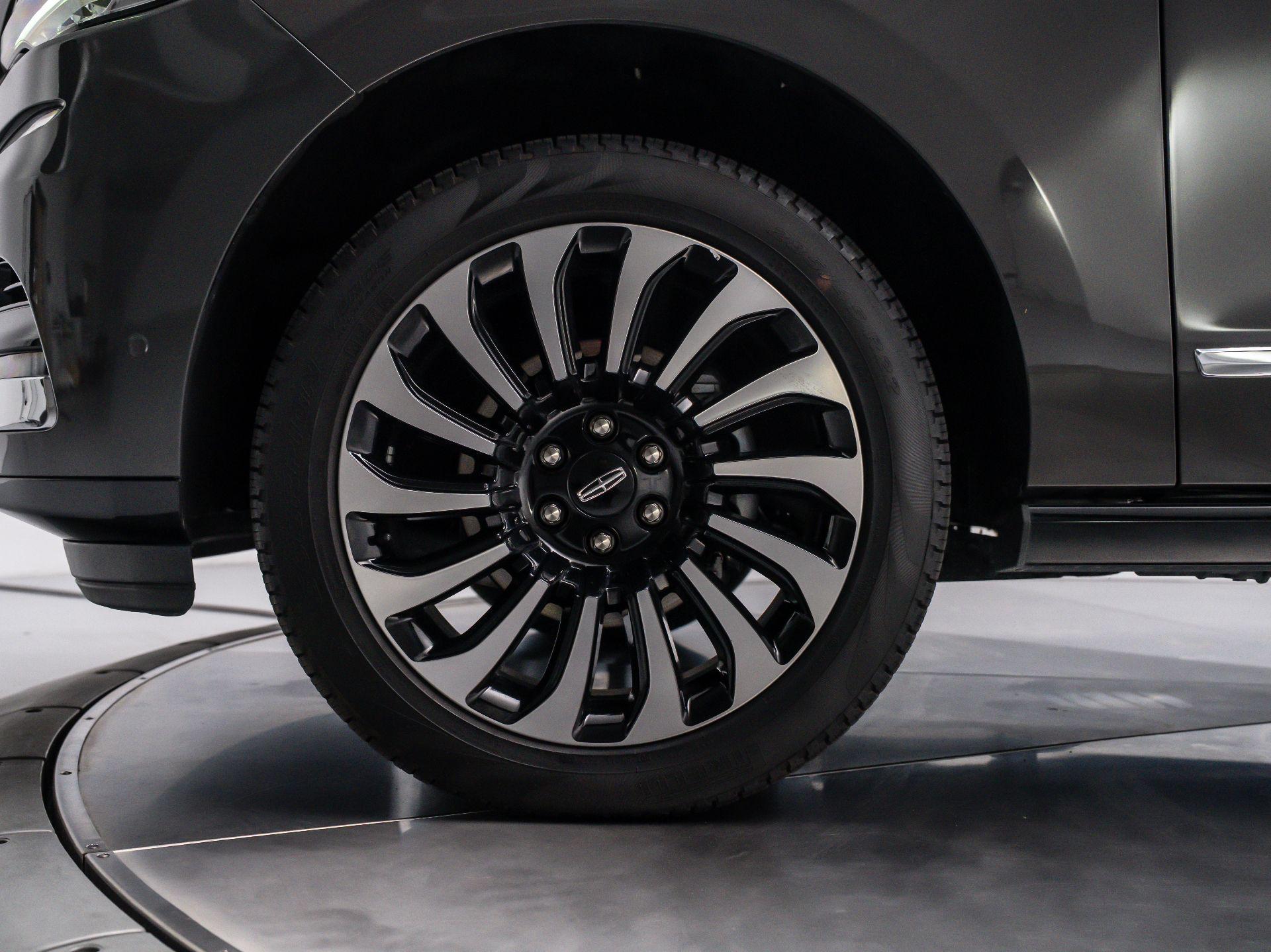 New 2024 Lincoln Navigator For Sale at Galpin Lincoln | VIN