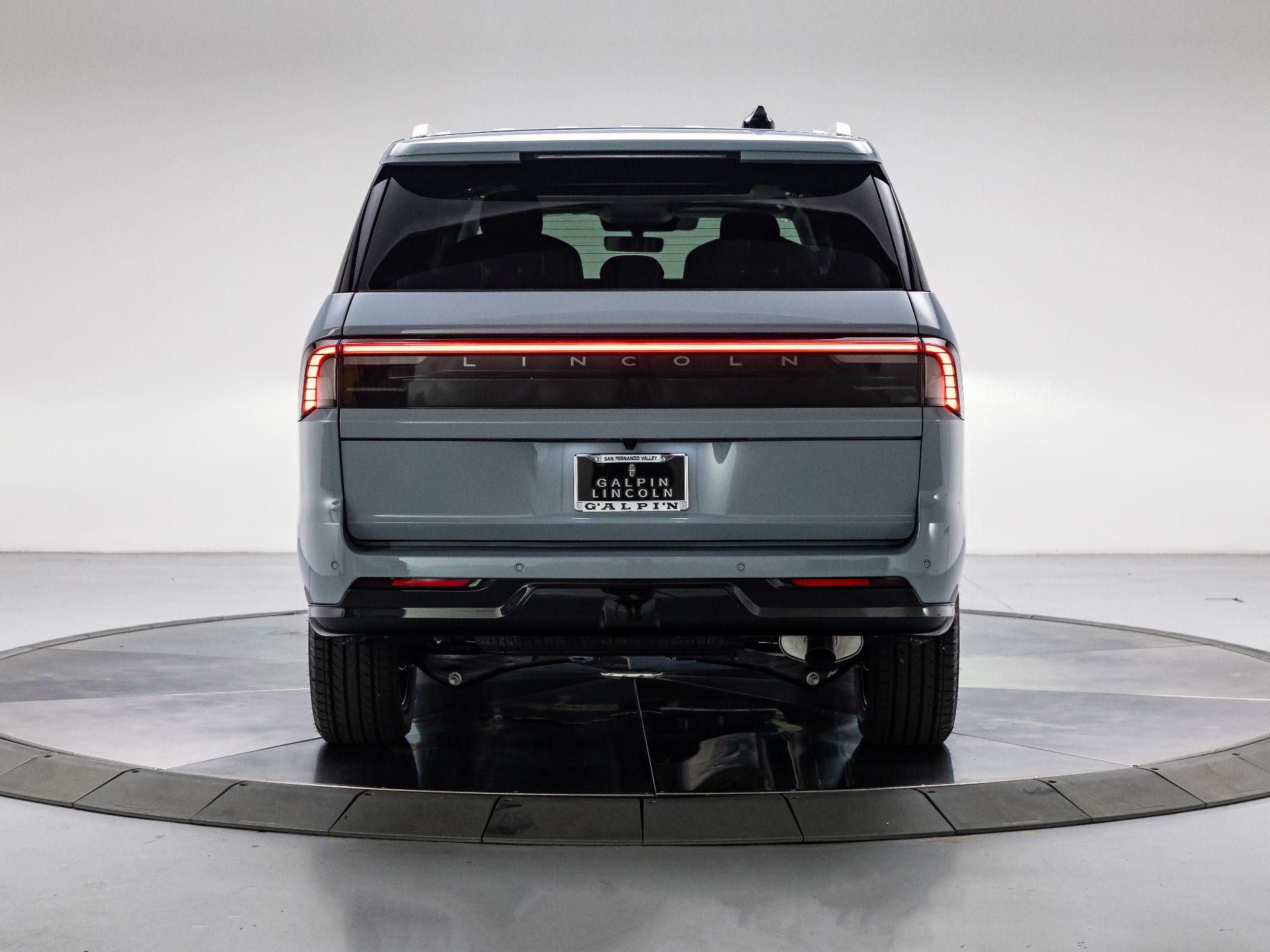 New 2027 Lincoln Navigator Reserve L Sport Utility