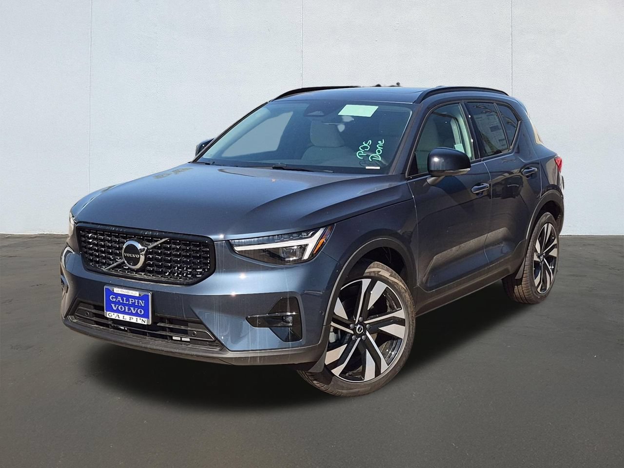 2026 Volvo XC40 B5 Plus AWD SUV