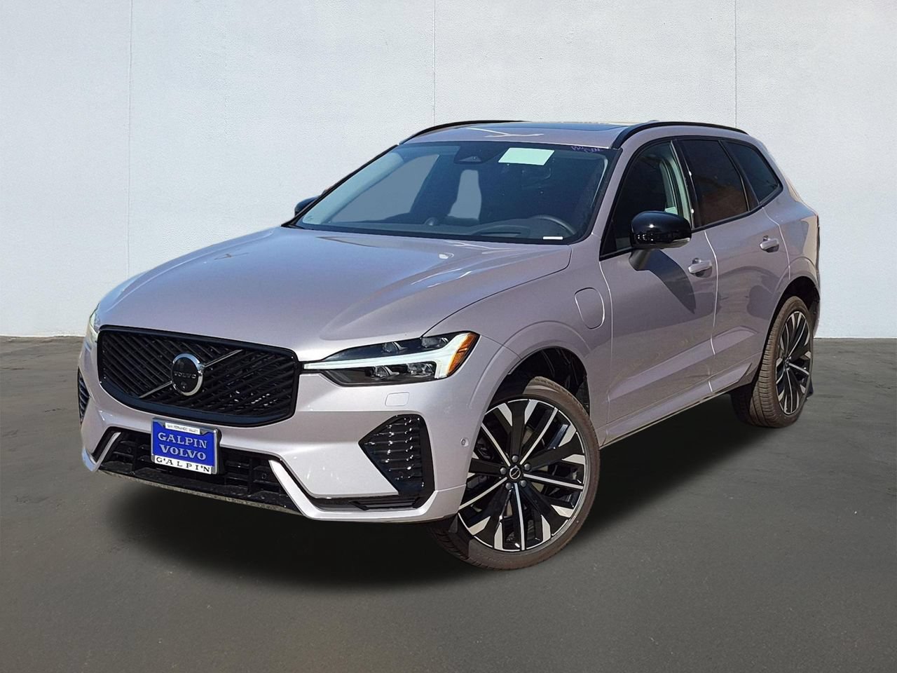 2027 Volvo XC60 plug-in hybrid T8 Ultra AWD SUV