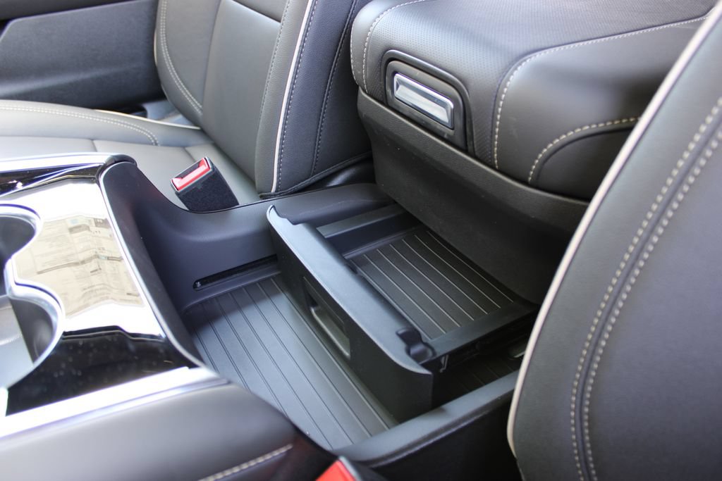 2026 Chevrolet Tahoe Premier - Photo 27