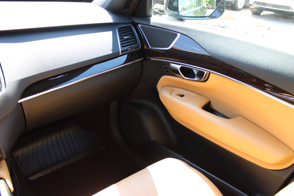 2019 Volvo XC90 Momentum - Photo 40