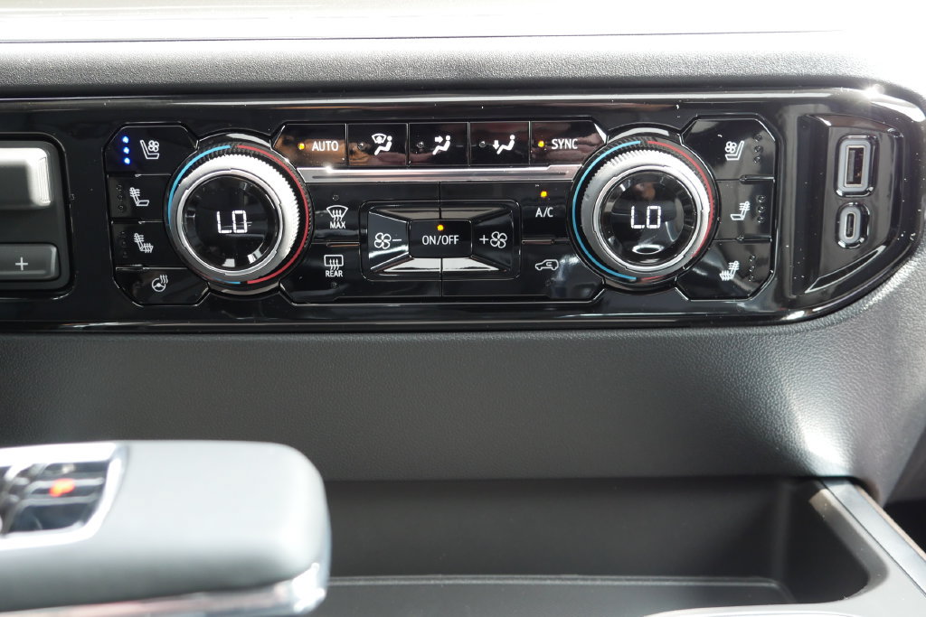 2026 Chevrolet Silverado 1500 High Country - Photo 23