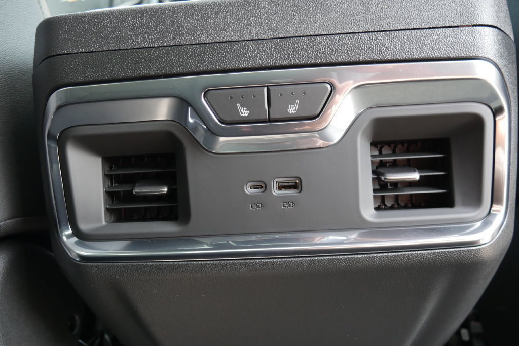 2026 Chevrolet Silverado 1500 High Country - Photo 16