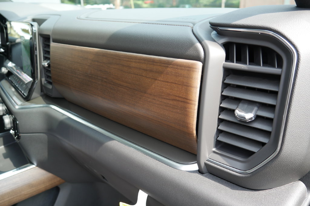 2026 Chevrolet Silverado 1500 High Country - Photo 11