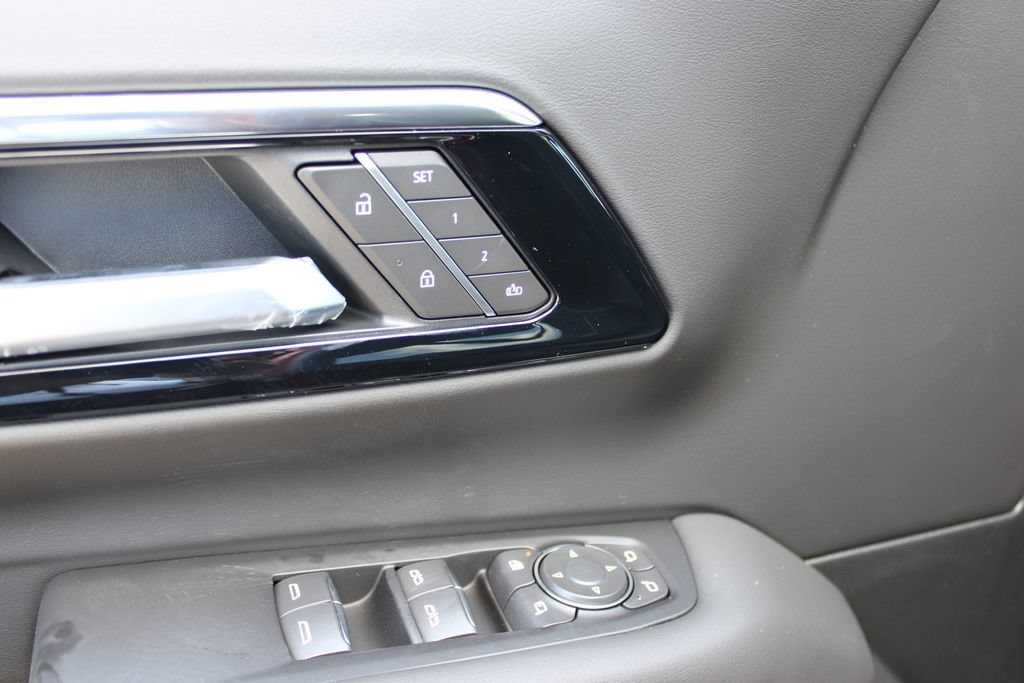 2026 Chevrolet Tahoe Premier - Photo 12