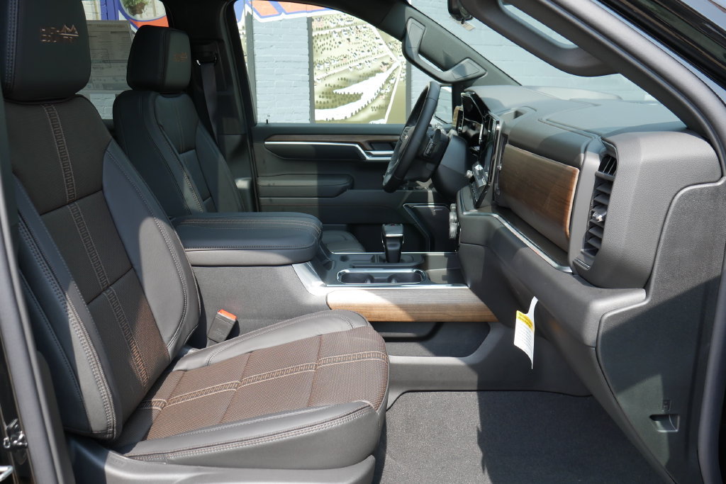 2026 Chevrolet Silverado 1500 High Country - Photo 10