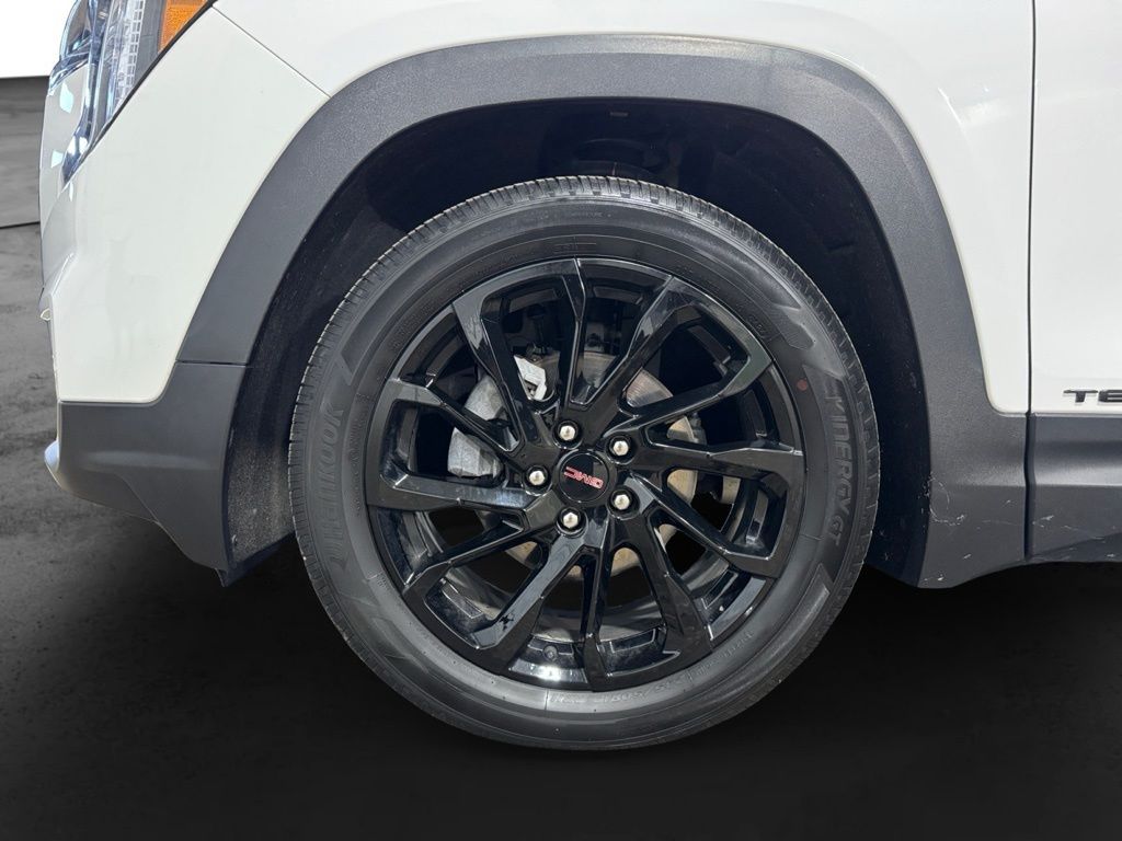 2024 GMC Terrain SLE - Photo 11