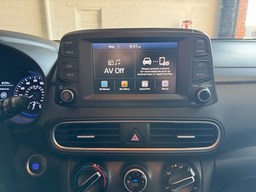 2020 Hyundai Kona SEL - Photo 17