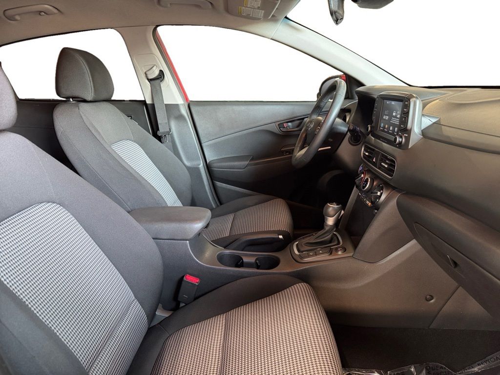 2020 Hyundai Kona SEL - Photo 12