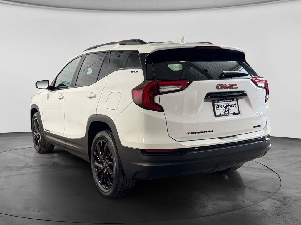 2024 GMC Terrain SLE - Photo 7