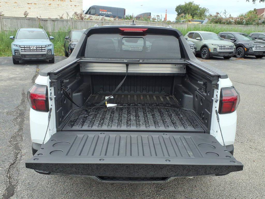 2025 Hyundai Santa Cruz Limited - Photo 8
