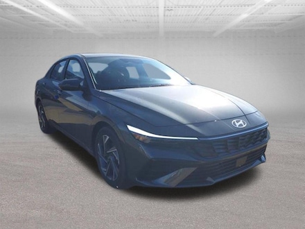 2025 Hyundai Elantra SEL Convenience Sedan