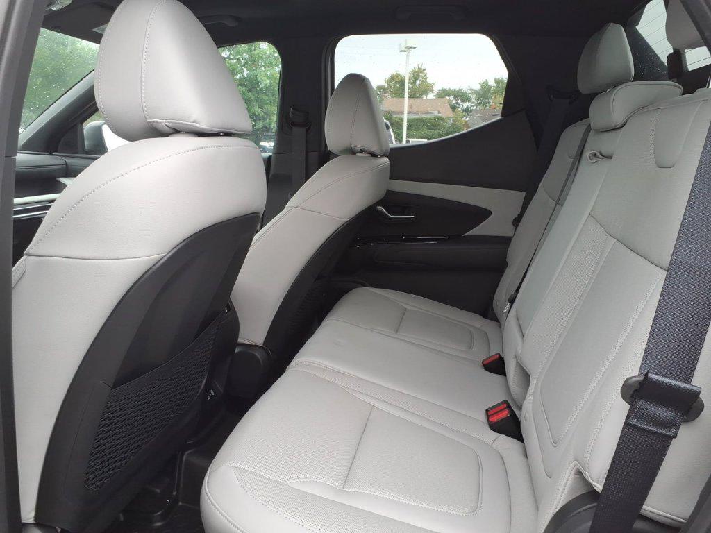 2025 Hyundai Santa Cruz Limited - Photo 14